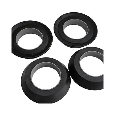 एल्यूमीनियम कोर लचीला तेल प्रतिरोधी तेल और गैस के लिए 4-1/2 " 5-1/2 " 7" वी प्रकार के साथ तेल क्षेत्र रबर swab कप